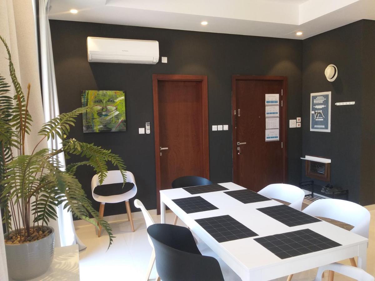 New Exclusive Family With Breathtaking View Apartment